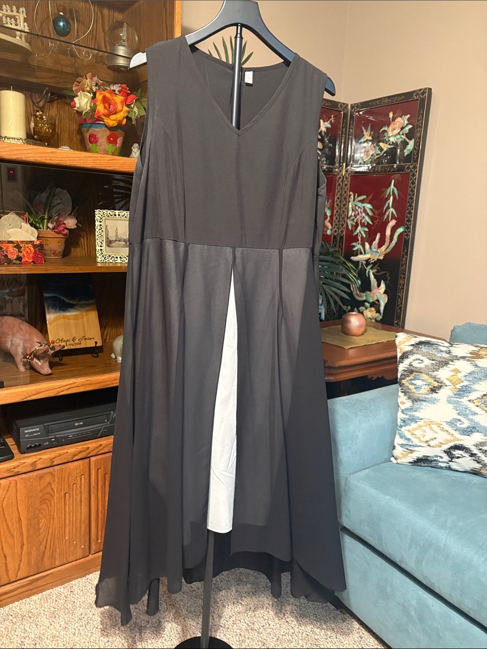 Black Sleeveless V-Neck Midi Dress with Center Panel